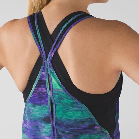 Lululemon Real Quick Swift Ultra Light Singlet In Rio Nights Multi Size 2 - Picture 2 of 6